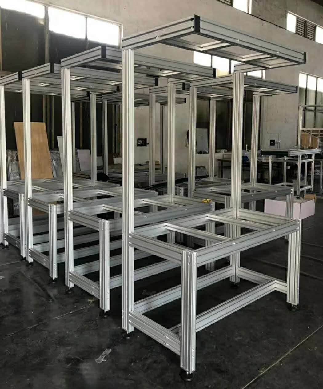 铝型材料机架加工材料质量会影响稳定性-杭州朱明视频创意制作有限公司